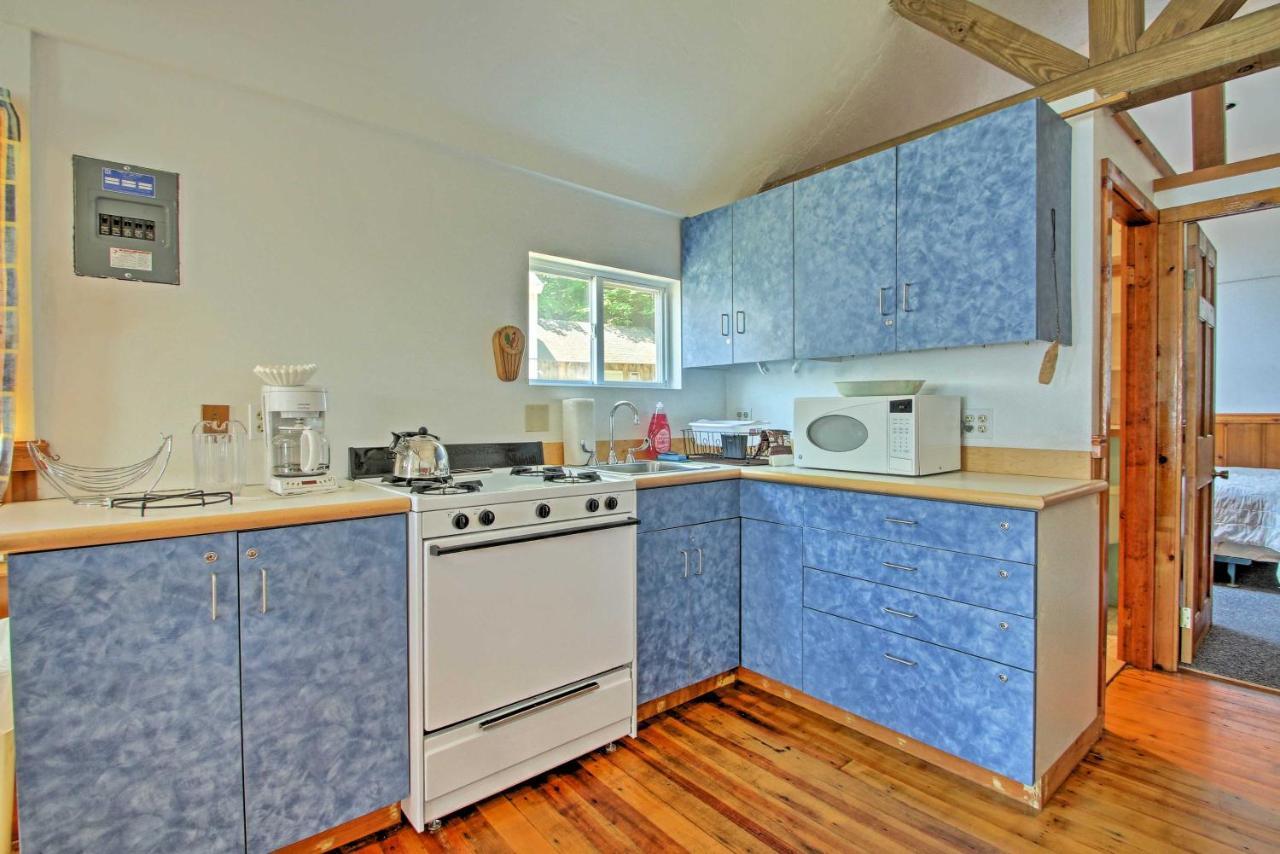 Lakefront Rumney Retreat With Shared Dock And Beach! Εξωτερικό φωτογραφία